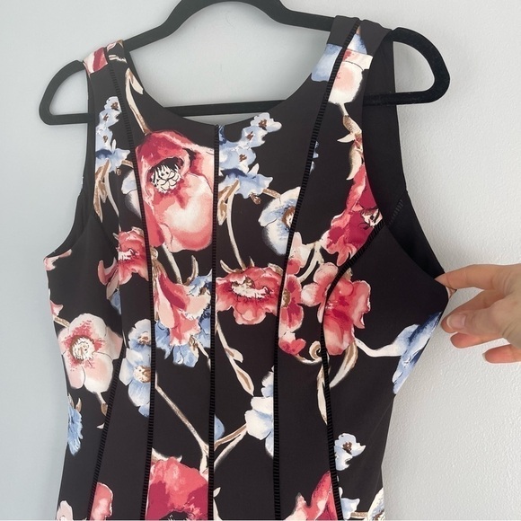 White House Black Market Scuba Style A Line Floral Dress Size 10 - Picture 6 of 16